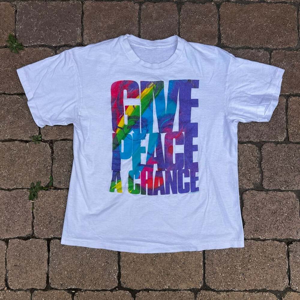 1992 John Lennon Yoko Ono Give Peace A Chance T-Shirt 19” x 23” Single Stitch